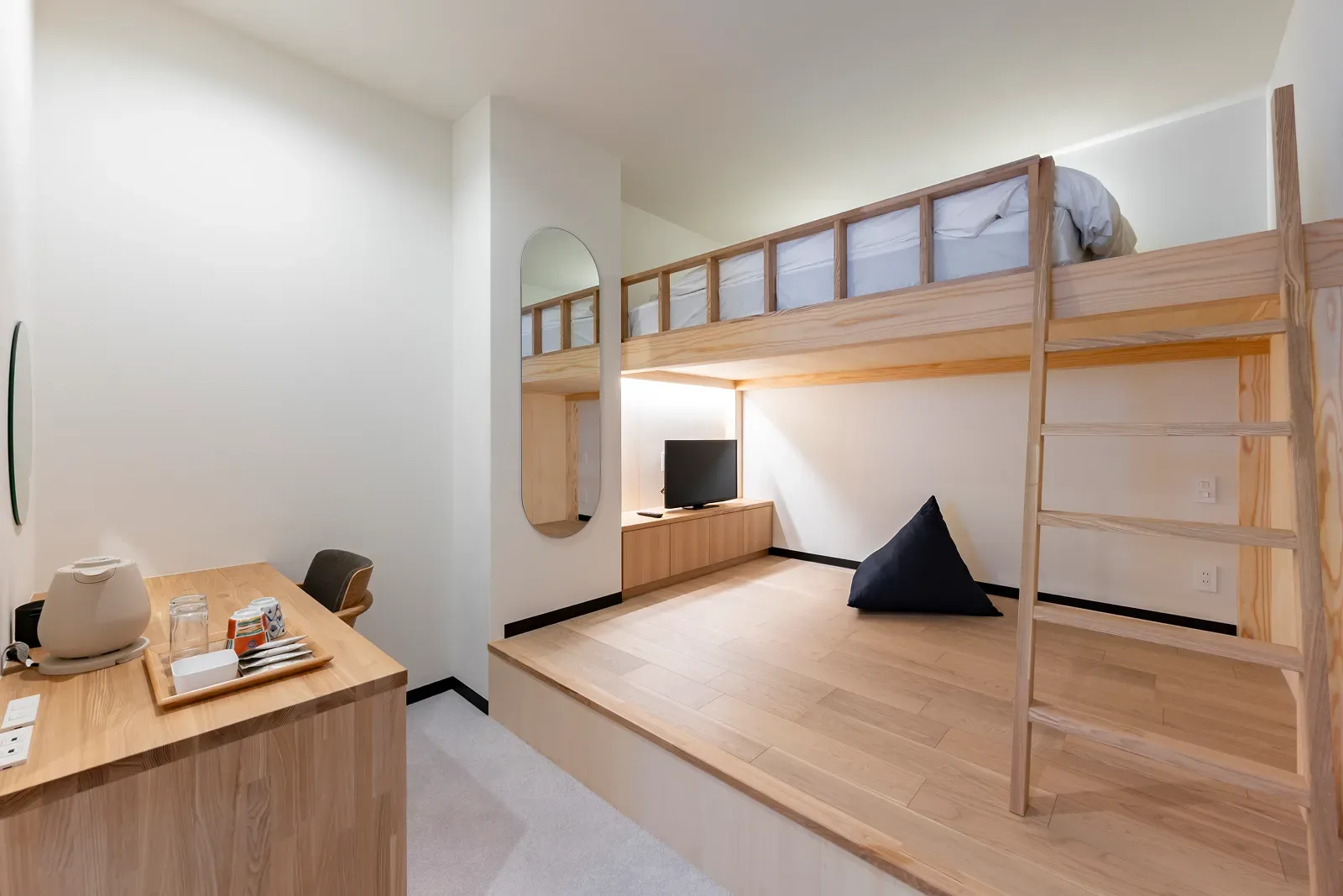 Official room photo 01 for Standard 103